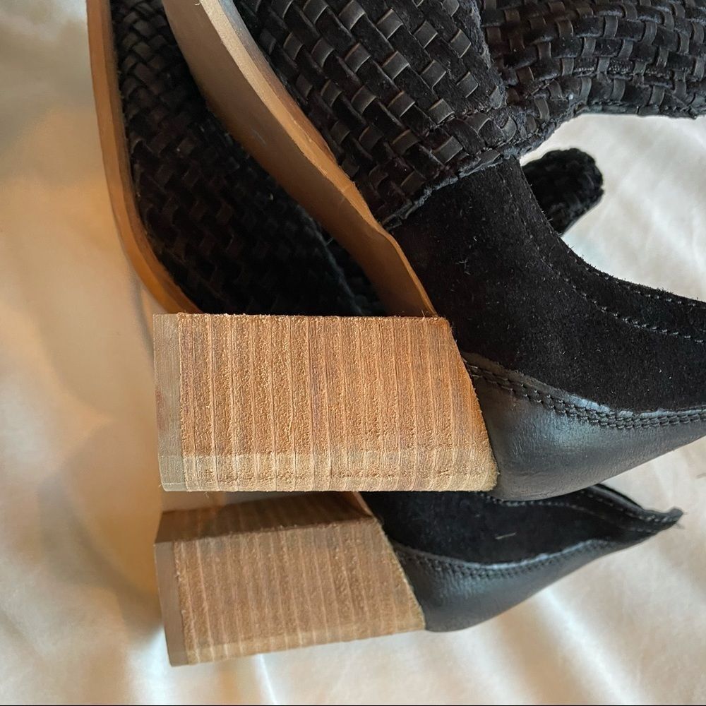 Journee Signature Womens Kevona Genuine‎ Leather Bootie nwt 9 - Picture 8 of 8